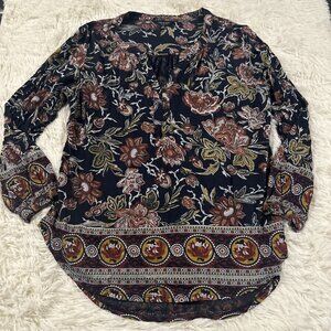 Lucky Brand womens boho paisley top M henley flattering